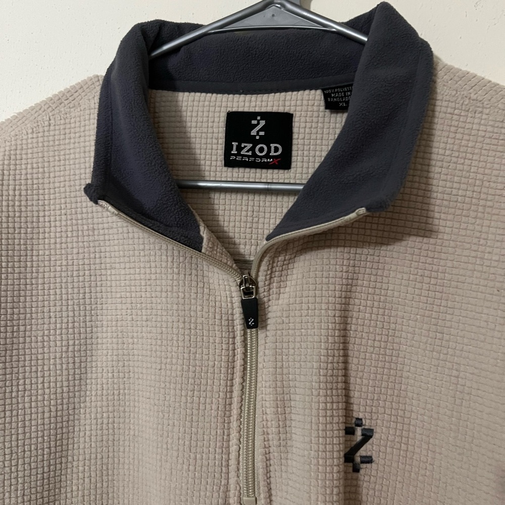 XL IZOD Men's Zip-Up Pullover Sweater in Beige and Gray